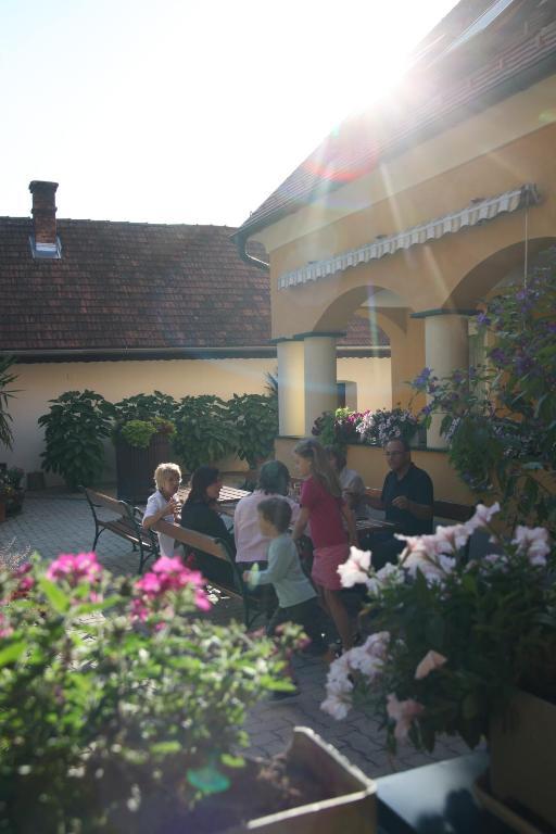Apartment Uhudler-arkaden *